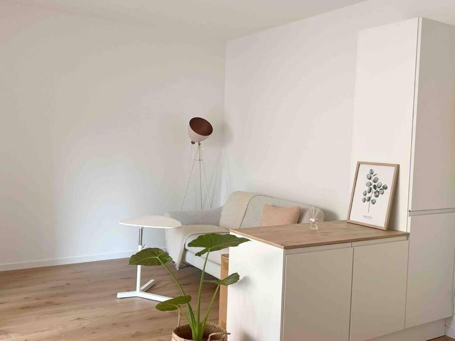 Appartement Calme Et Lumineux De 2,5 Pces Proche Lausanne Ecublens  المظهر الخارجي الصورة
